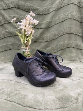 Dansko pumps